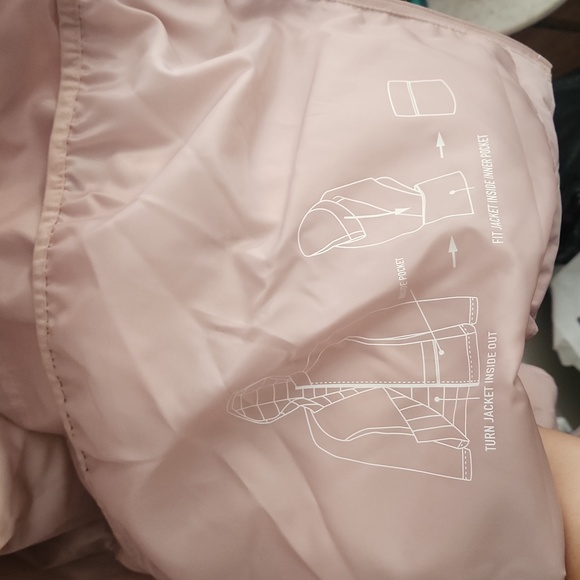 Light Pink Puffer Foldable Jacket with Hood - Picture 5 of 5